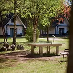 בית נופש Ferienhaeuser Im Naturresort *