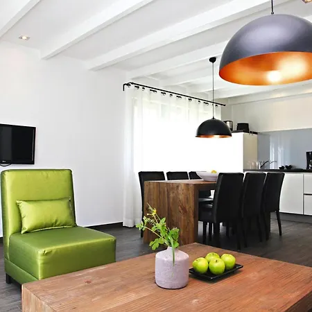 Ferienhaeuser Im Naturresort *