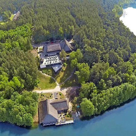 Ferienhaeuser Im Naturresort Drewitz